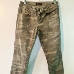 Seven7 Women's Camo Skinny Jeans - Olive Camo Sz 2
